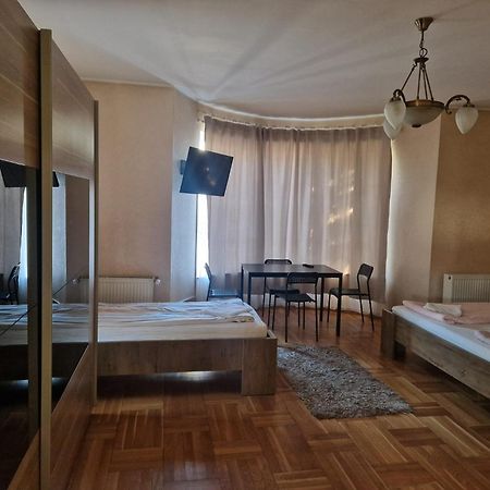 Bigcitty Rooms Клуж-Напока Экстерьер фото