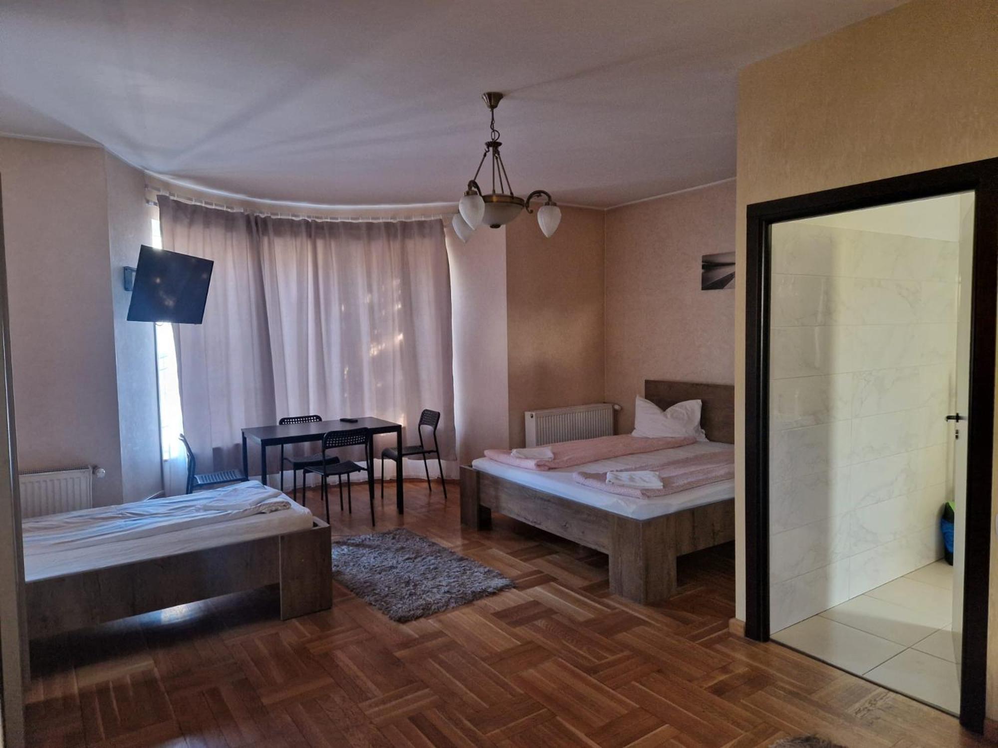 Bigcitty Rooms Клуж-Напока Экстерьер фото